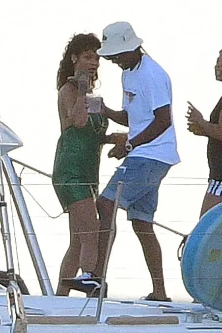 Rihanna Tiene Un Nuevo Romance Con Asap Rocky Haahil De Radio Turquesa