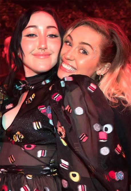 Miley Cyrus y Noah Cyrus