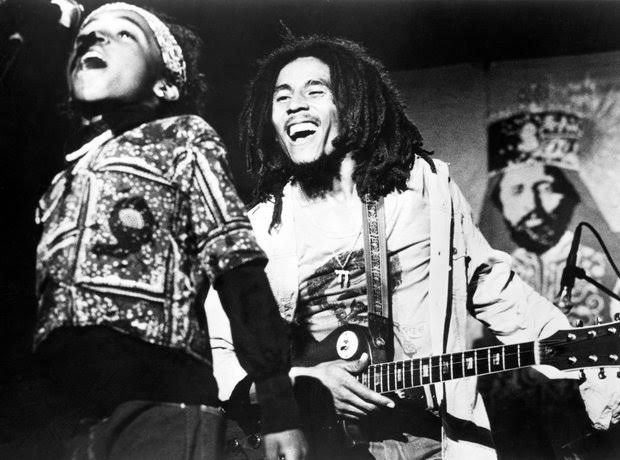 Ziggy Marley y Bob Marley 